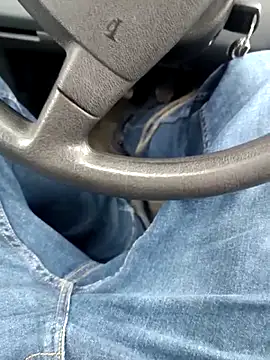 kenzzzz Show in webcam