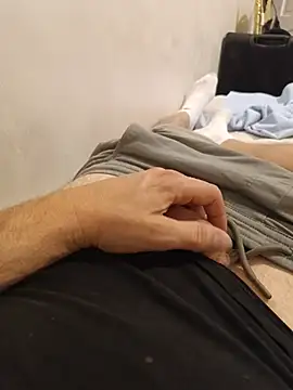 kenzzzz Show in webcam