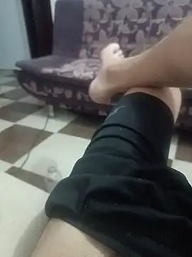 kenzzzz Show in webcam