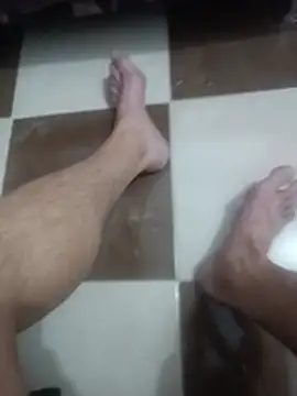 kenzzzz: διαδικτυακό σόου στην κάμερα