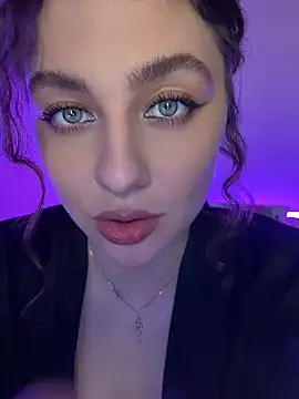 XXX chat uživo modela Your_insomniya