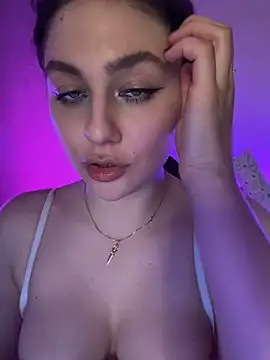 Your_insomniya's Live XXX Chat