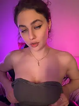 Chatroom XXX en direct de Your_insomniya