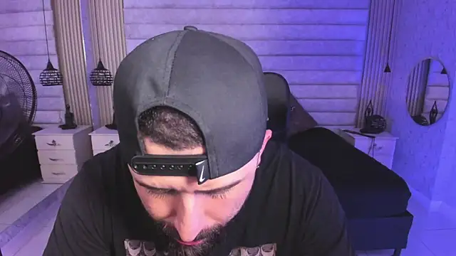 Czat XXX na żywo – jhon_bear03