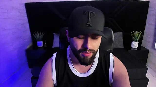 jhon_bear03 Adlı Modelin Web Kamerası Şovu