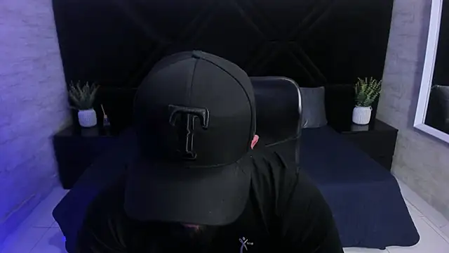 jhon_bear03 Show Webcam