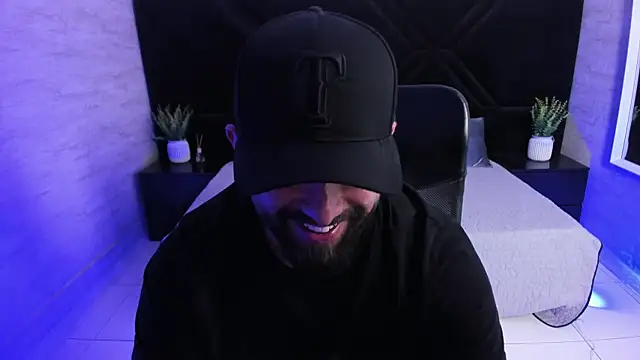 jhon_bear03 Webcamshow