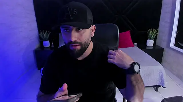 jhon_bear03: вебкам-шоу