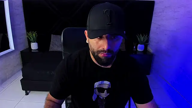 jhon_bear03 Show Webcam
