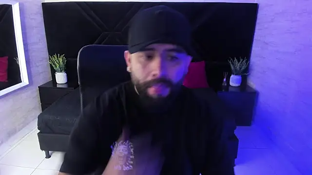jhon_bear03 Adlı Modelin Web Kamerası Şovu