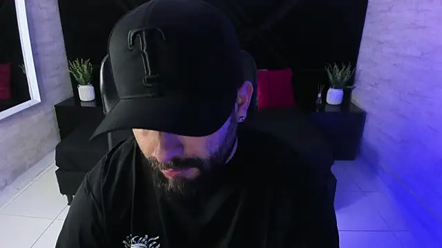 Онлайн чат XXX jhon_bear03