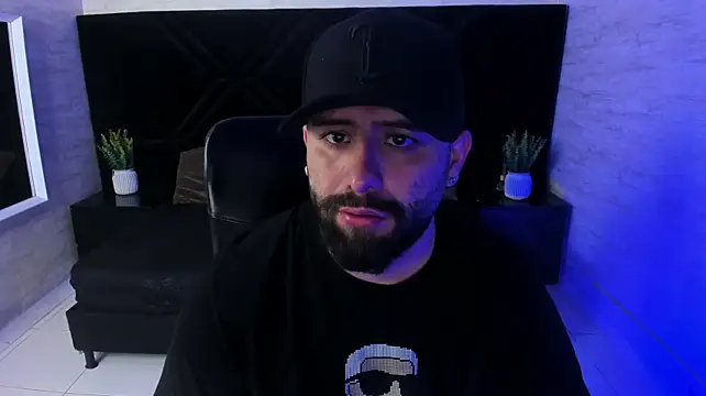 Pokazy przed kamerką – jhon_bear03
