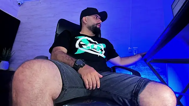 jhon_bear03's Webcam Show