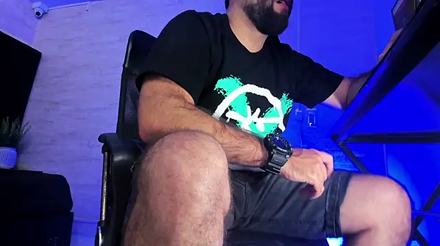 jhon_bear03 Adlı Modelin Web Kamerası Şovu