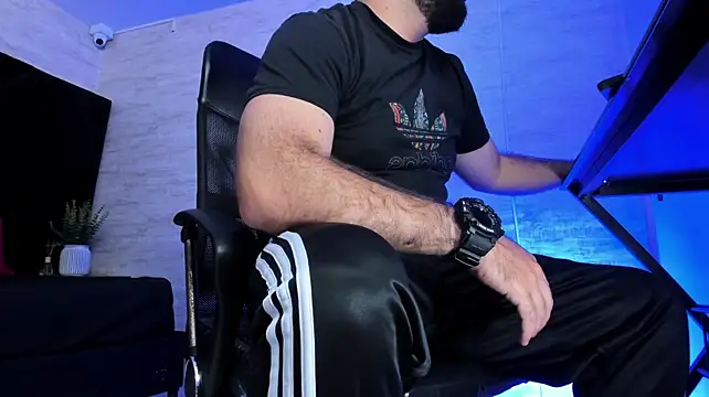 Show modela jhon_bear03 na web-kameri