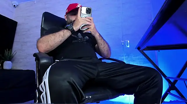 jhon_bear03 – webcam-show