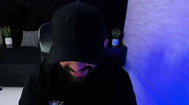 jhon_bear03 Adlı Modelin Web Kamerası Şovu