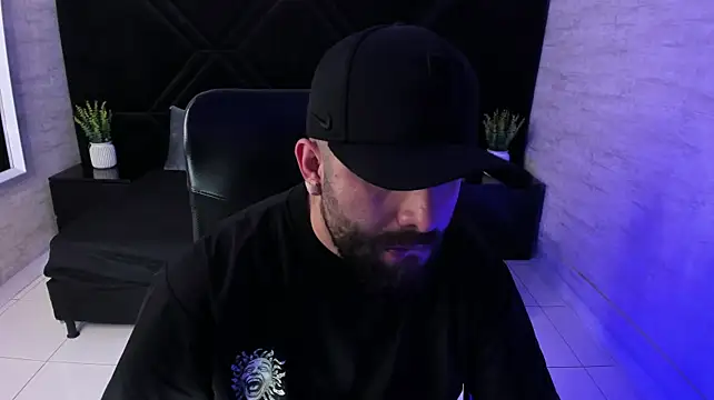 jhon_bear03 Adlı Modelin Web Kamerası Şovu