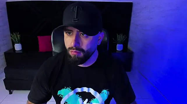 jhon_bear03 Adlı Modelin Web Kamerası Şovu