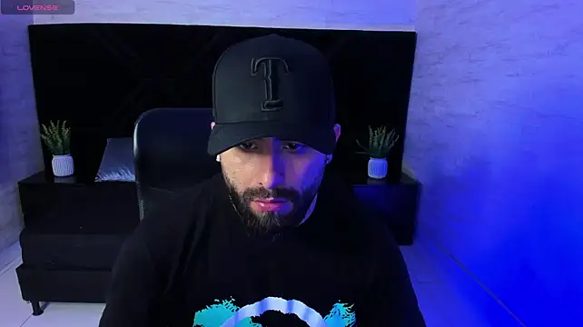 jhon_bear03 Show Webcam
