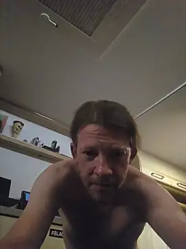 Ebinator666 网络视讯表演