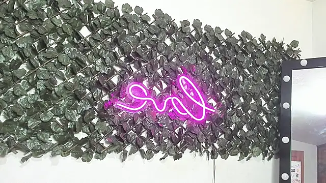 Sofia_Franco_'s Live Chat Room