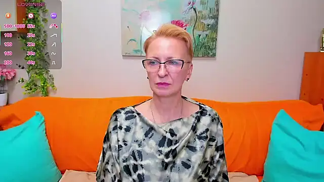 iamyourdream89 Adlı Modelin Canlı XXX Sohbeti