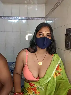 Hot_Wife_Ankitaa: διαδικτυακό σόου στην κάμερα