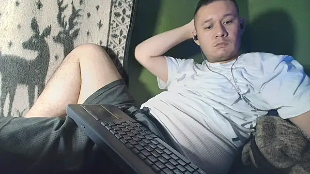 sweet_cock28 webkamerás műsora