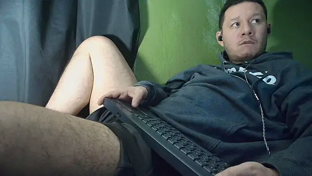 Show modela sweet_cock28 na web-kameri