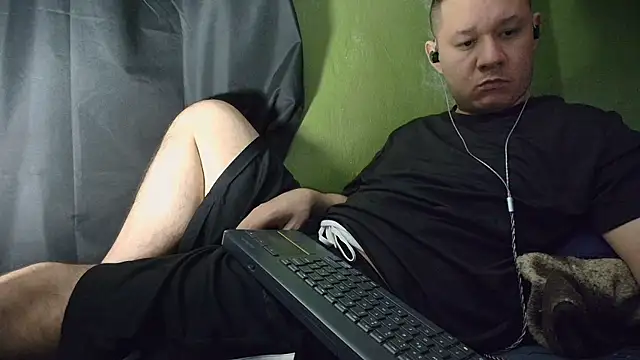sweet_cock28のウェブカメラショー