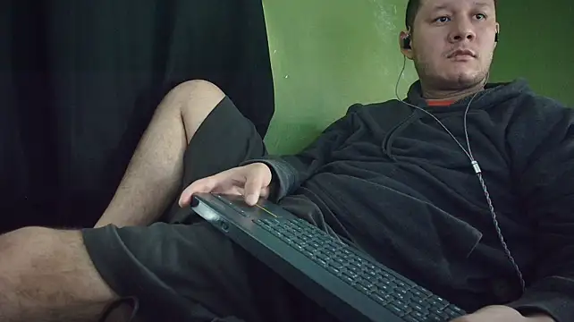 sweet_cock28's Webcam Show