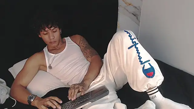 MaximilianRoth Webcam show