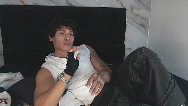 MaximilianRoth Webcam show