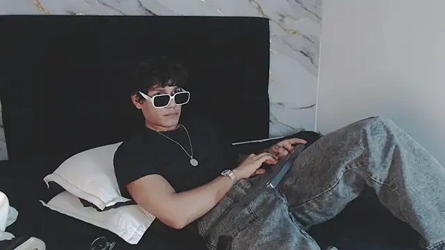 XXX chat uživo modela MaximilianRoth