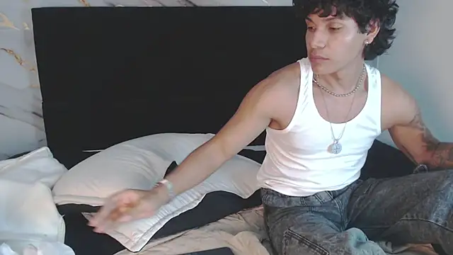 Show modela MaximilianRoth na web-kameri