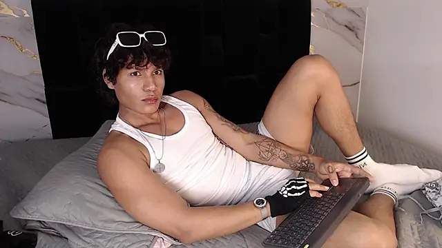 MaximilianRoth Adlı Modelin Web Kamerası Şovu