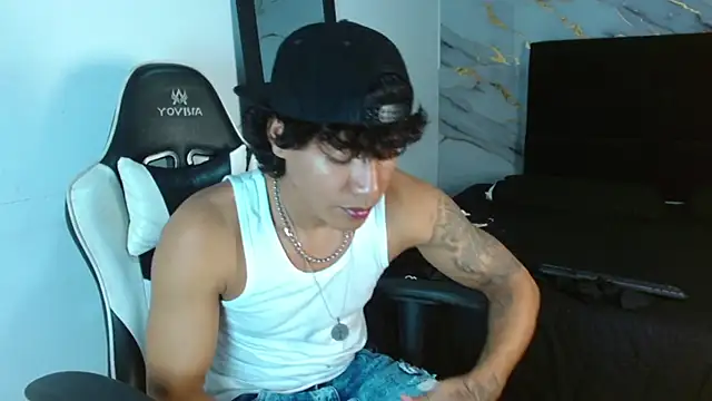 MaximilianRoth Webcam show