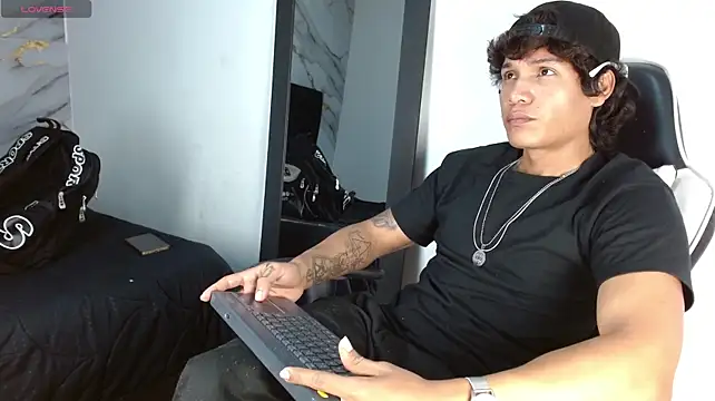 MaximilianRoth Pertunjukan Webcam