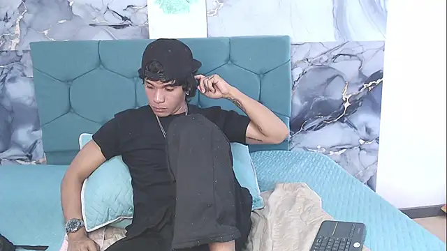 MaximilianRoth Webcam show