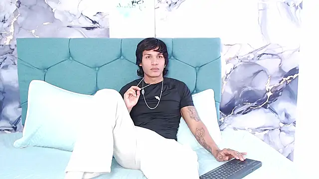הופעת וובקאם של MaximilianRoth