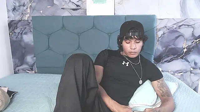 MaximilianRoth Webcam show