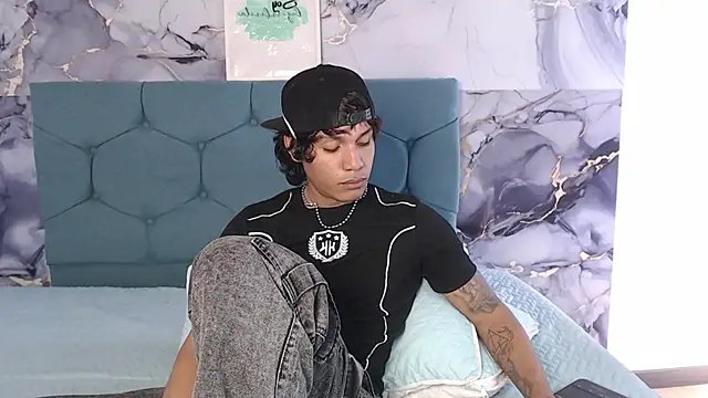 MaximilianRoth Webcam show