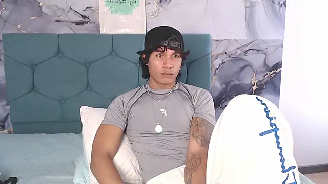 MaximilianRoth Webcam show