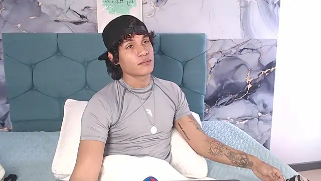 MaximilianRoth Webcam show