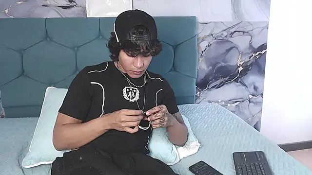 عرض كام MaximilianRoth