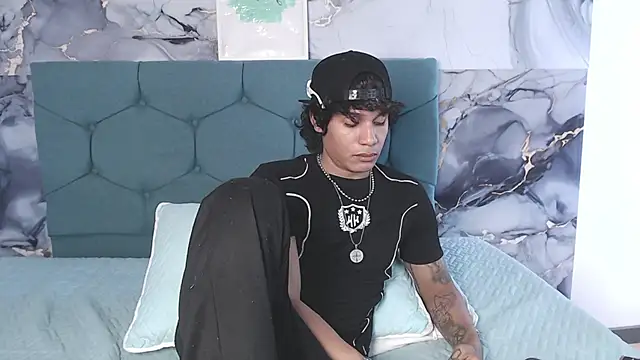 MaximilianRoth Live XXX-chat