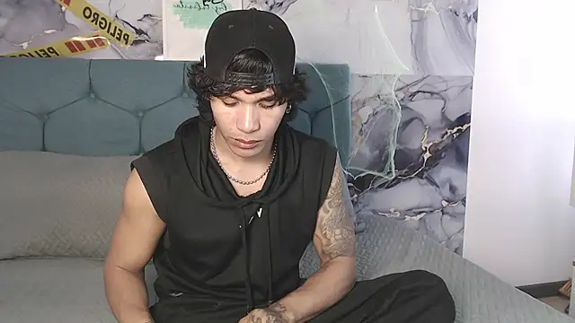 MaximilianRoth Webcam show