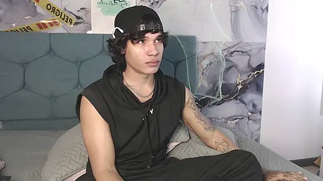 MaximilianRoth Webcam show