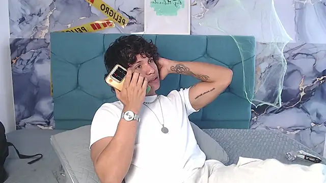 MaximilianRoth Webcam show